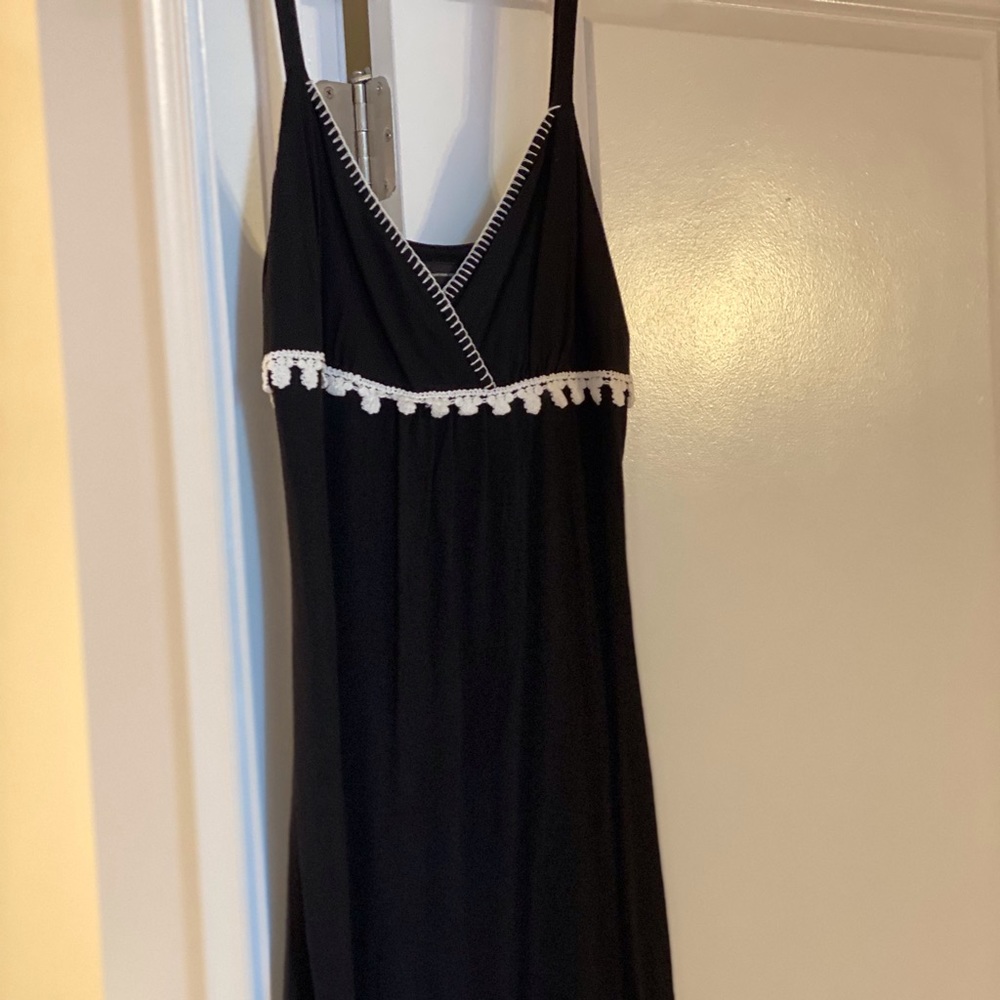 Dress - Picture 2 of 7